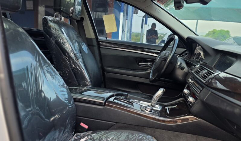 
								BMW F10 528i full									